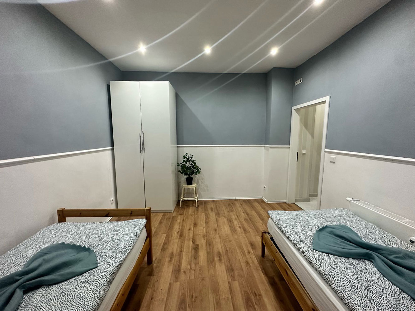 Monteurzimmer: HomeRent in Tönisvorst, Krefeld und Umgebung