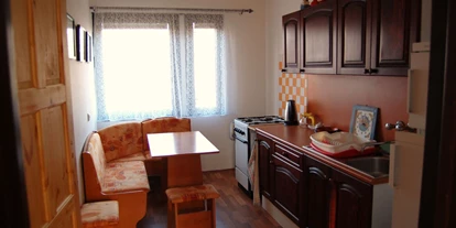 Monteurwohnung - Badezimmer: eigenes Bad - Pelesany