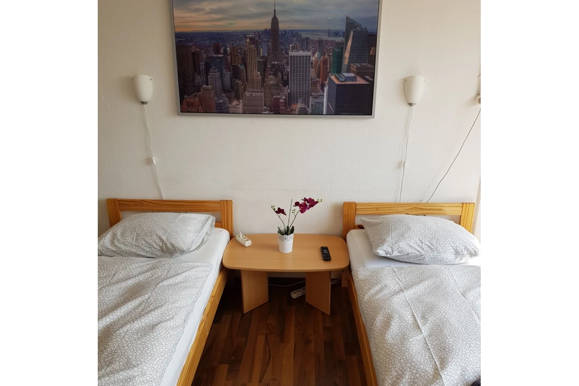 Monteurzimmer: Vermietung Papazissis