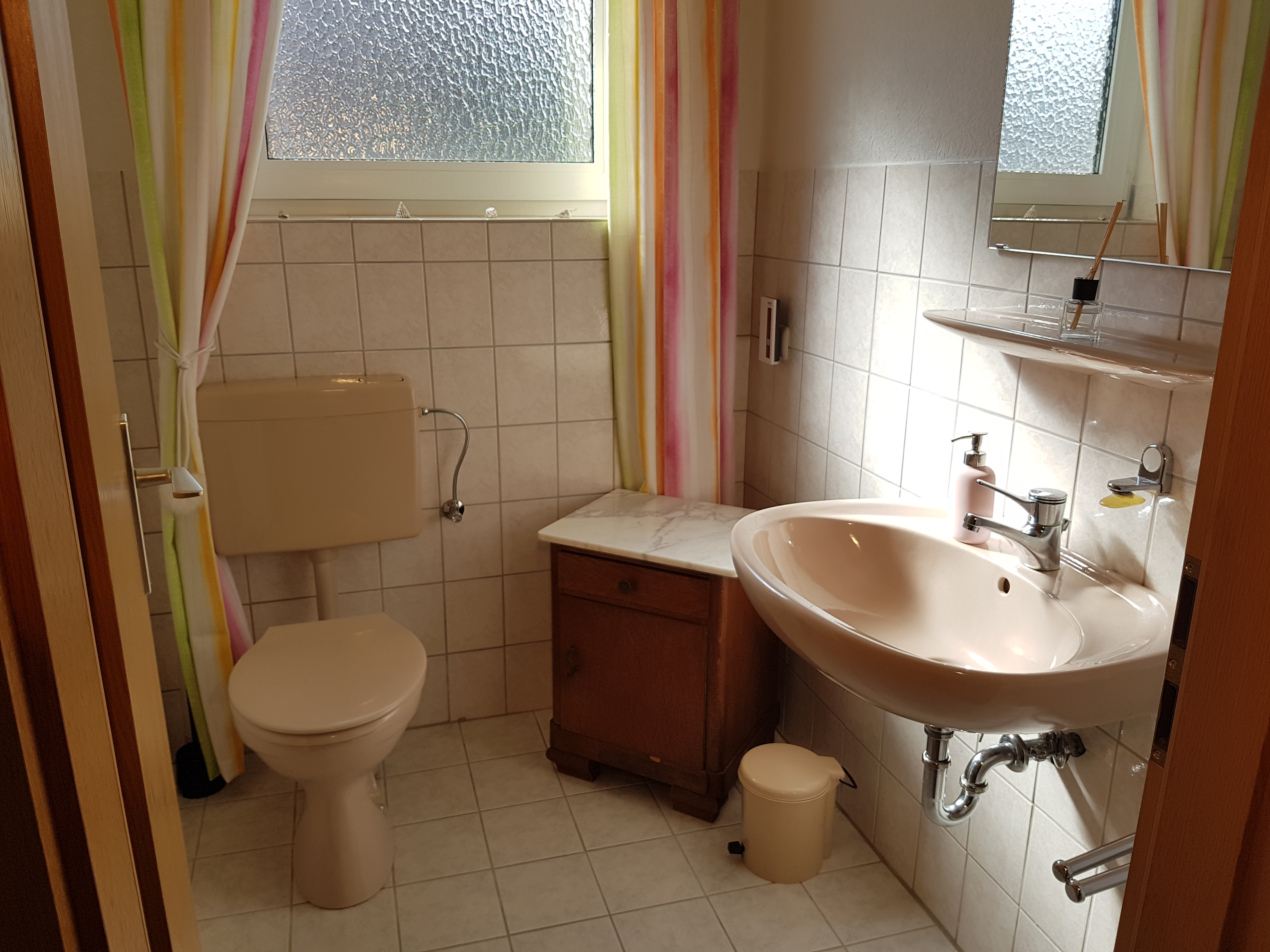 Monteurzimmer: kleines WC - Ferienhaus Ahlers