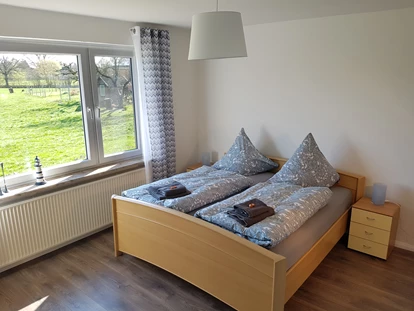 Monteurwohnung - Kaffeemaschine - Schleswig-Holstein - Schlafzimmer - Ferienhaus Ahlers