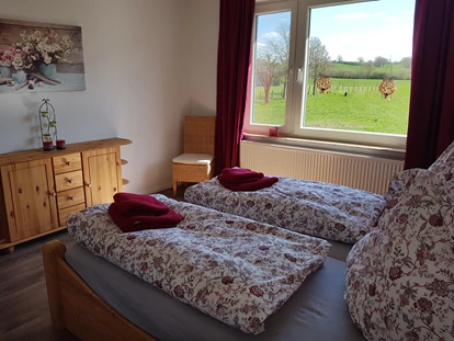 Monteurwohnung - Kaffeemaschine - Schleswig-Holstein - Schlafzimmer - Ferienhaus Ahlers
