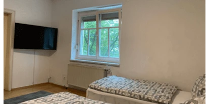 Monteurwohnung - TV - Oberlausitz - Zimmervermietung Hoyerswerda - Zimmer Ansicht mit TV - Zimmervermietung Hoyerswerda