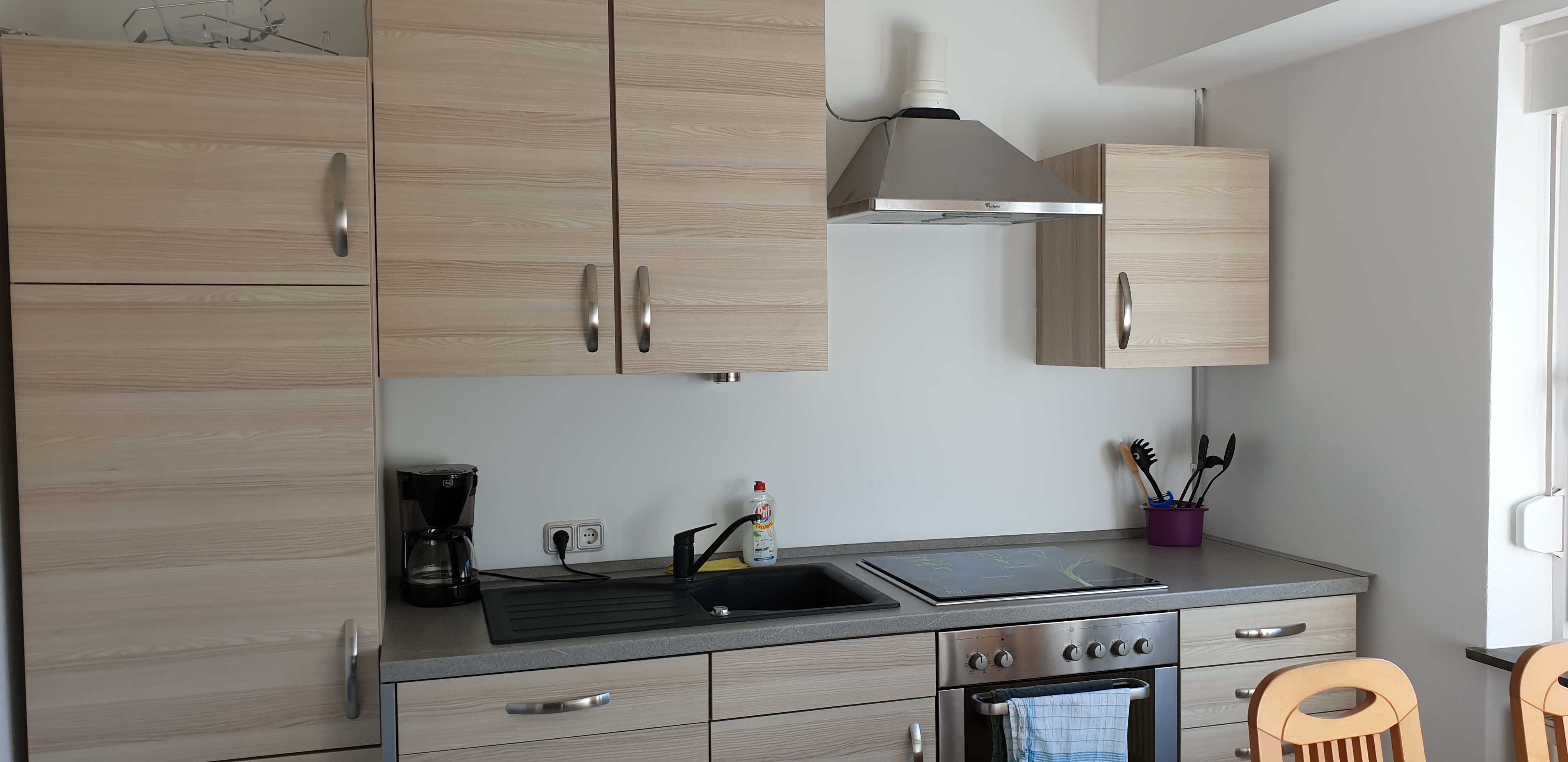 Monteurwohnung - Kulmbach - Küche - Monteurzimmer blaue Lagune