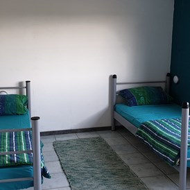Monteurzimmer: Betten Zweibettzimmer - Monteurzimmer blaue Lagune