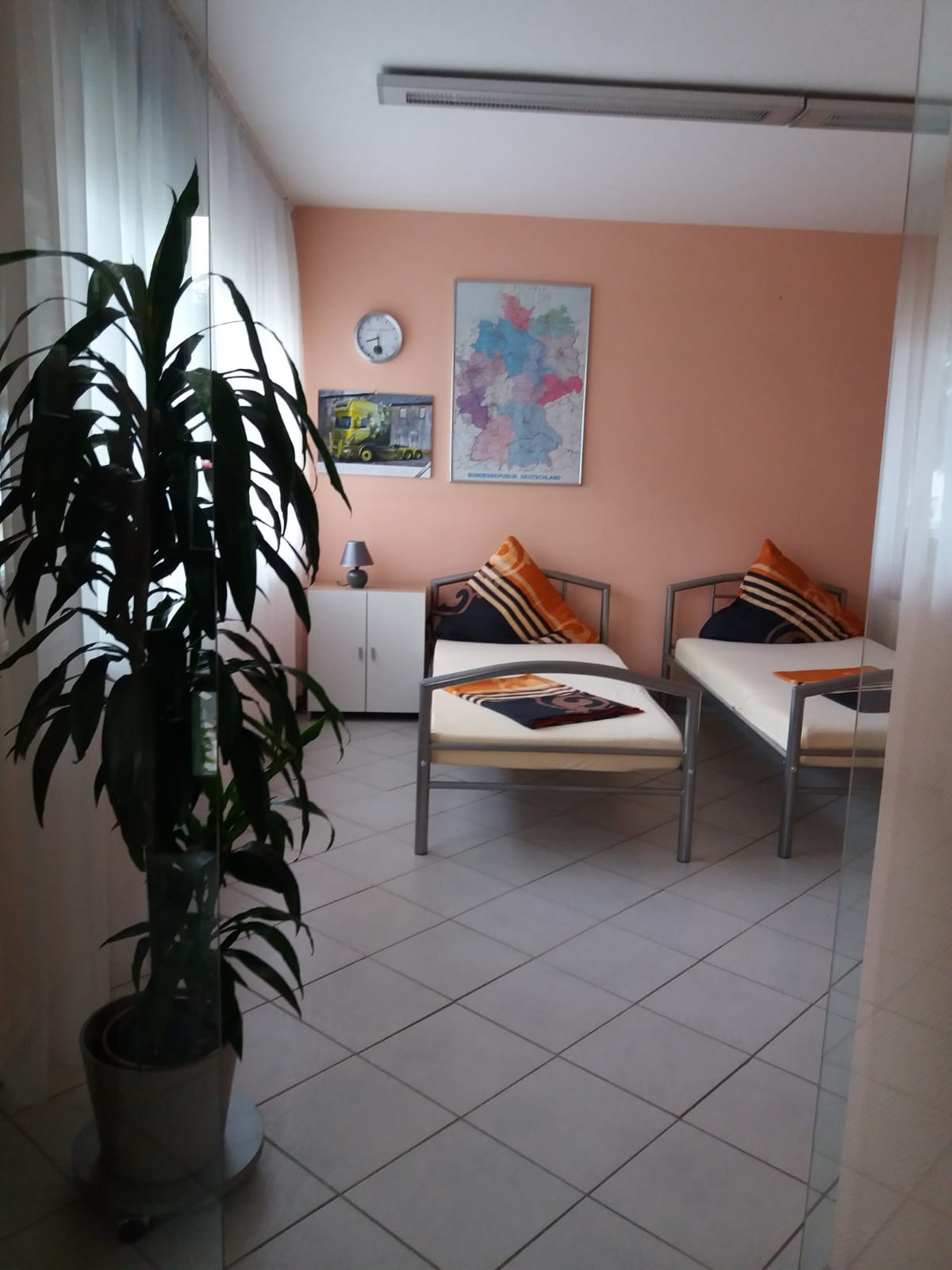 Monteurwohnung - PLZ 76149 (Deutschland) - Monteur Betten zu vermieten 