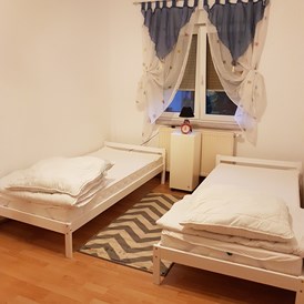 Monteurzimmer: Schlafzimmer - Zweiraum Wohnung für 2 Personen 