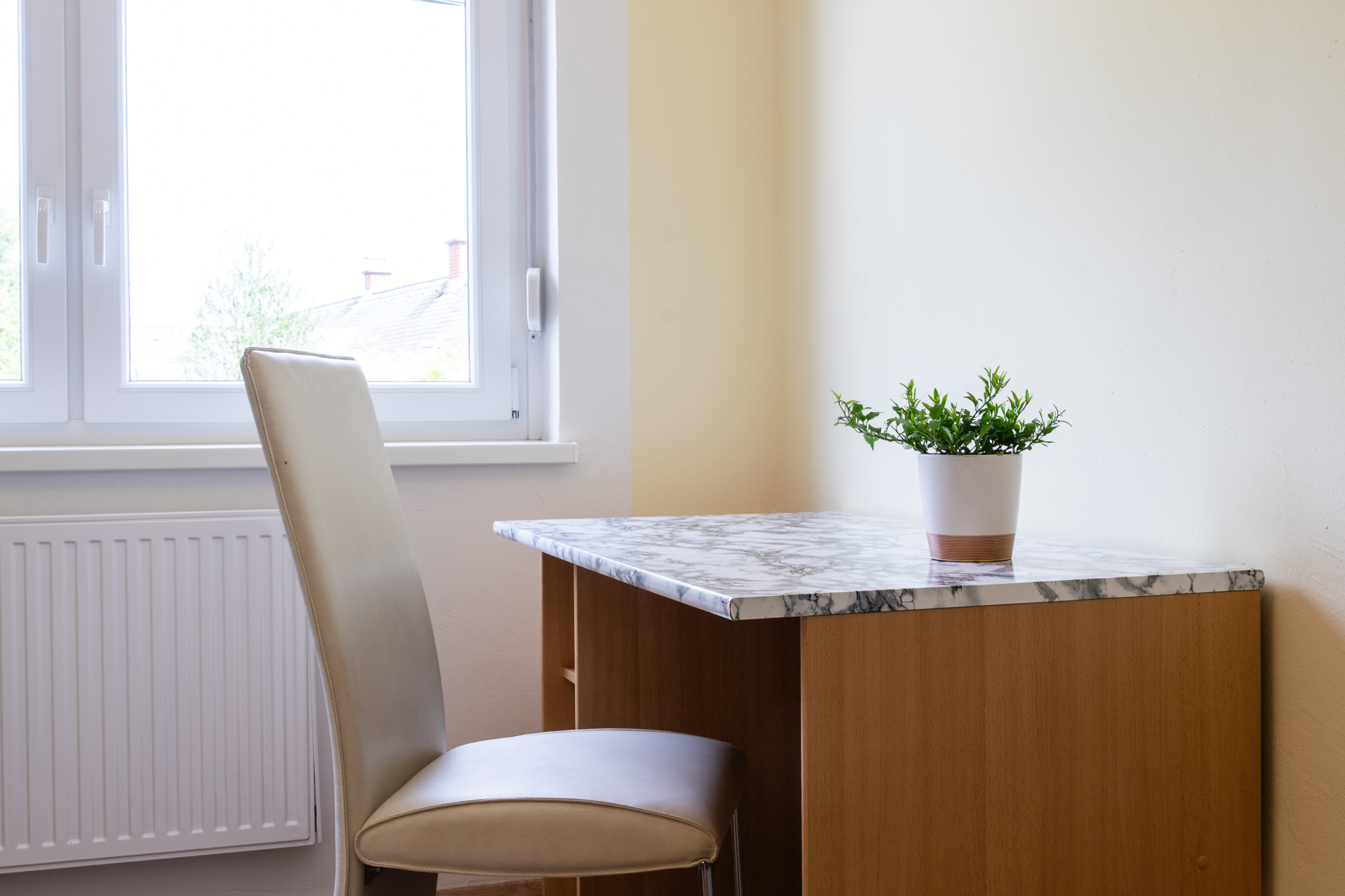 Monteurwohnung - Süd & West Steiermark - Schreibtisch (im Schlafzimmer, optional) - Geräumiges Wohnhaus in Wildon, südlich von Graz