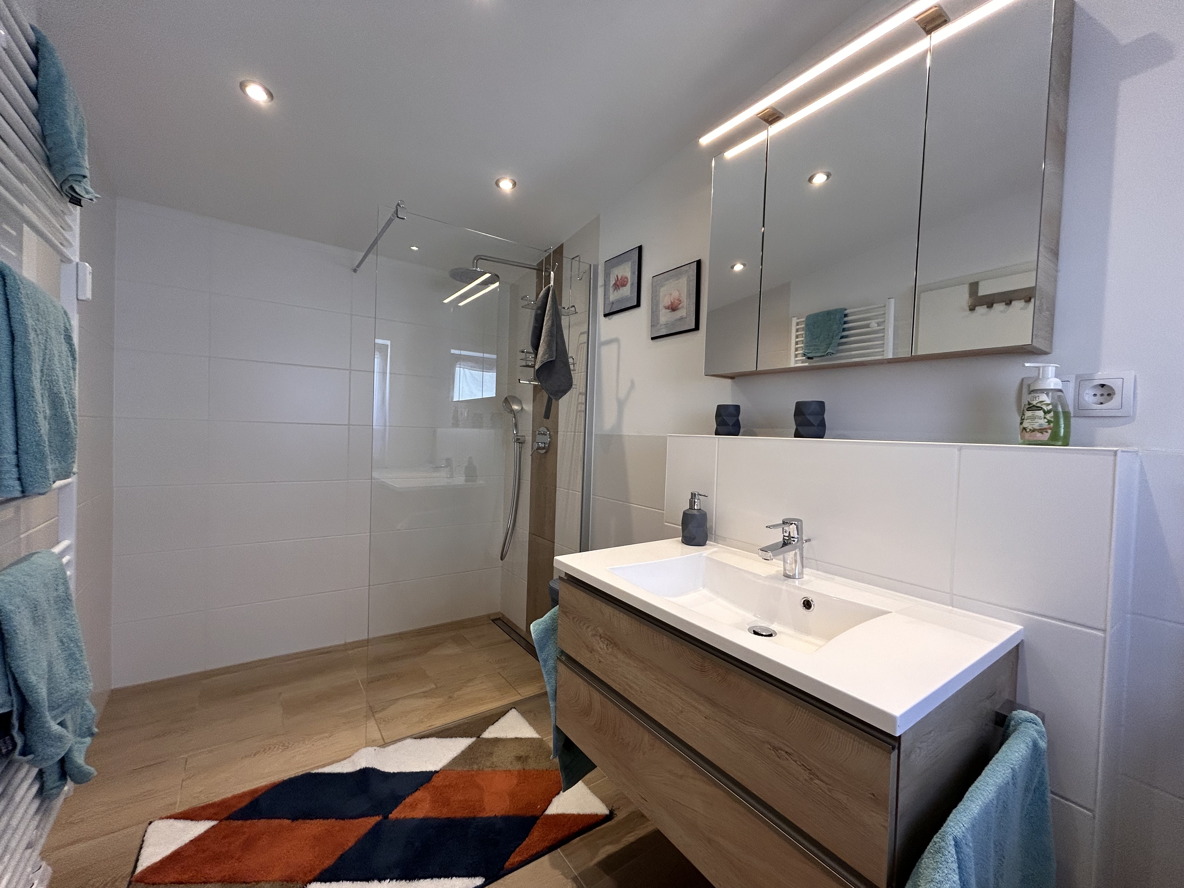 Monteurzimmer: Bad inkl. Waschmaschine  - Fewo Nestblick 