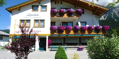 Monteurwohnung - Parkplatz: eigener Parkplatz vorhanden - Österreich - Alpenland B&B Frühstückspension - Alpenland B&B