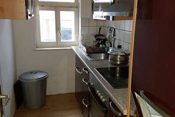 Monteurzimmer: Küche mit Herd - Wohnung