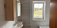 Monteurwohnung - Ostbayern - Wohnungen m. 2 Schlafzimmer je 2 Einzel - Betten,
Bad m. Dusche u.  WC m.Waschbecken, Küche u. m.-Balkon
 - Zimmer in Nähe Vilsbiburg
