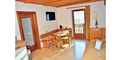 Monteurwohnung - Balkon - Österreich - Monteurwohnung Zimmer für Arbeiter - Apartment mit 2 getrennten Schlafzimmern
Monteurzimmer für Sandoz Novartis Kundl, Pfeiffer Holz Kundl, ÖBB Baustelle Angath sehr gut geeignet  - Astoria Apartments Monteurzimmer