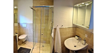 Monteurwohnung - Balkon - Österreich - Monteurwohnung Zimmer für Arbeiter - Apartment mit 2 getrennten Schlafzimmern
Monteurzimmer für Sandoz Novartis Kundl, Pfeiffer Holz Kundl, ÖBB Baustelle Angath sehr gut geeignet  - Astoria Apartments Monteurzimmer