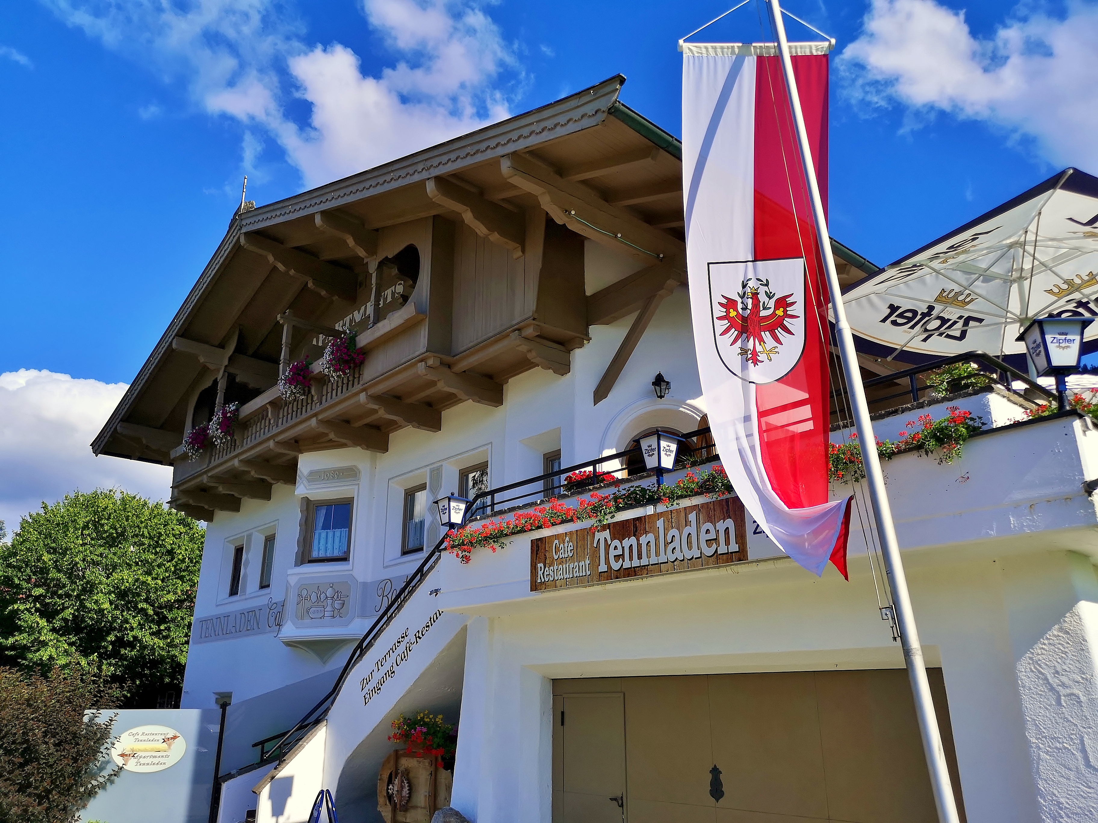 Monteurwohnung - Zimmertyp: Einzelzimmer - Tirol - Monteurwohnung Zimmer für Arbeiter - Apartment mit 2 getrennten Schlafzimmern
Monteurzimmer für Sandoz Novartis Kundl, Pfeiffer Holz Kundl, ÖBB Baustelle Angath sehr gut geeignet  - Astoria Apartments Monteurzimmer