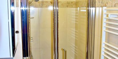 Monteurwohnung - Balkon - Österreich - Geräumige Wohnung für 4 - 6 Personen! 45 m" Apartment Rosskopf - großes Wohnzimmer - Astoria Apartments Wildschoenau