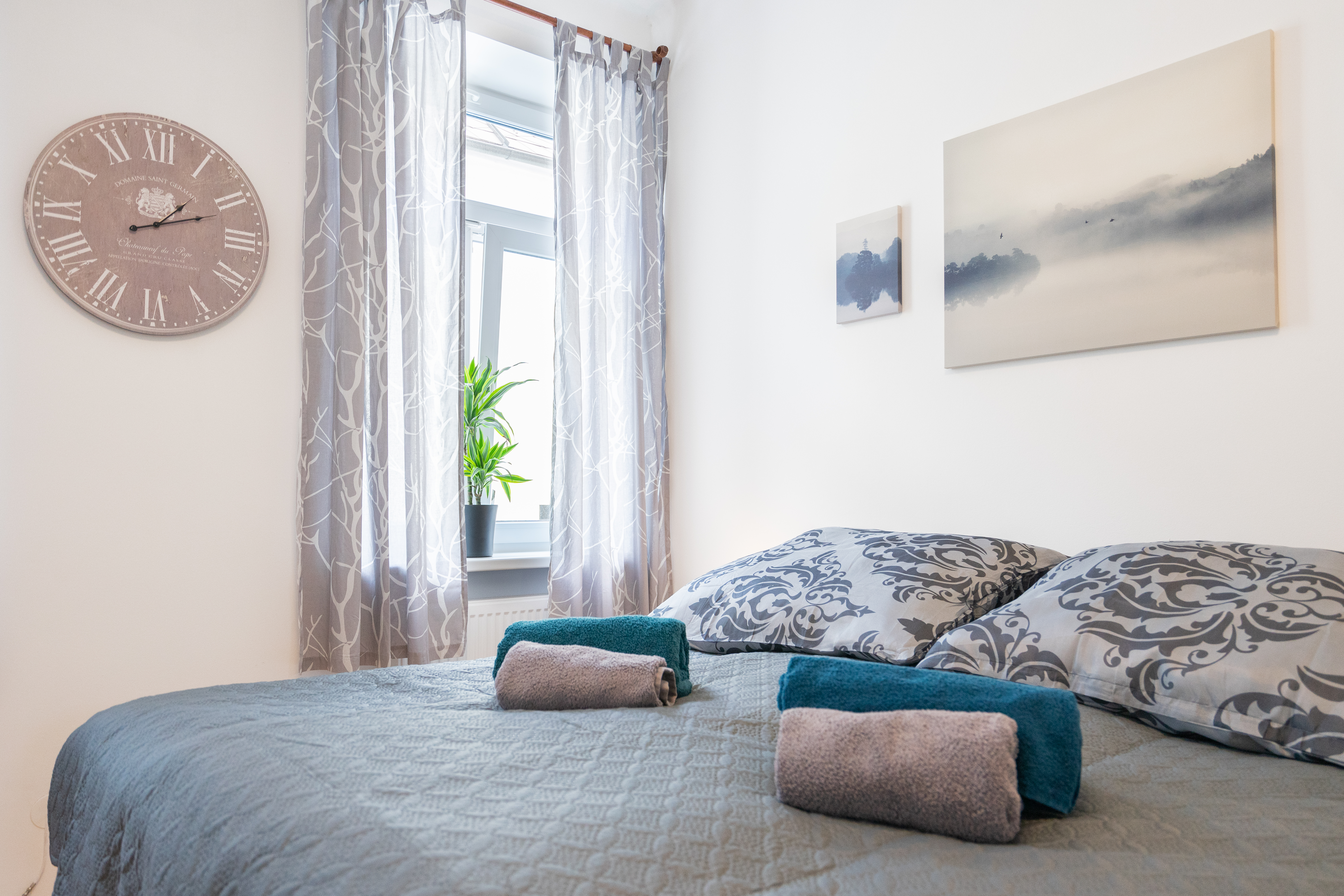 Monteurwohnung - Badezimmer: eigenes Bad - Niederösterreich - revLIVING Montageluxus Secundus