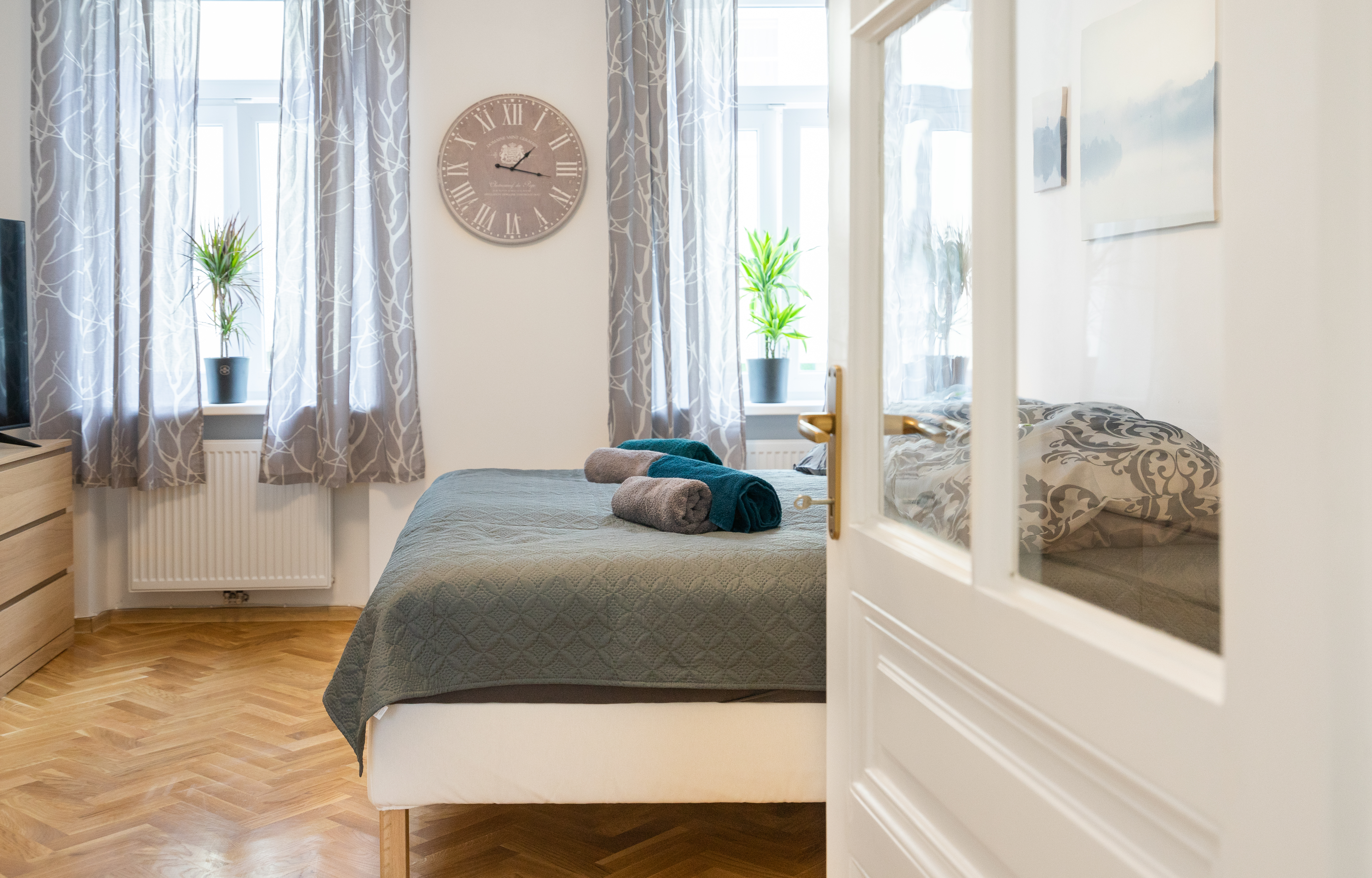 Monteurwohnung - Badezimmer: eigenes Bad - Niederösterreich - revLIVING Montageluxus Secundus