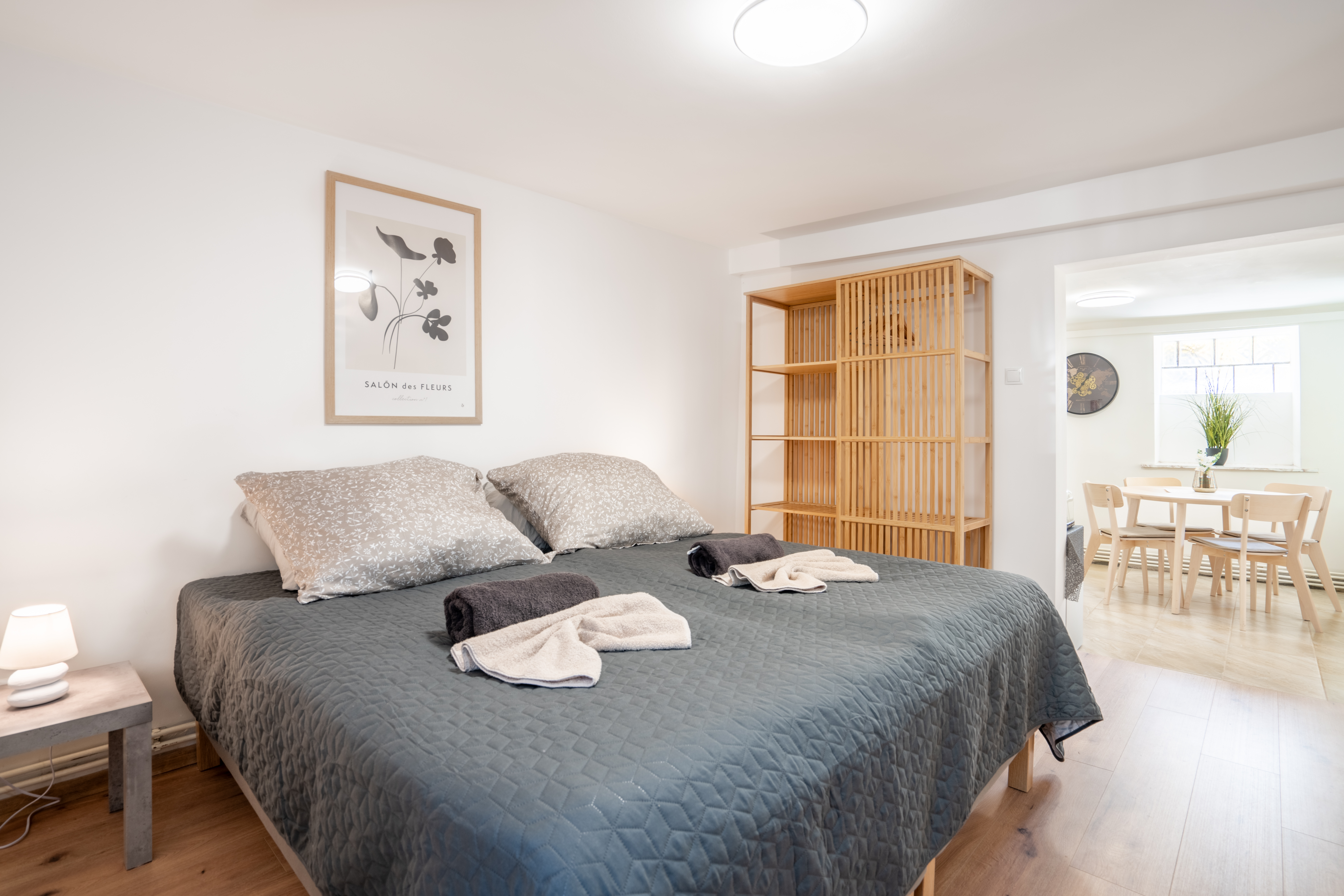 Monteurzimmer: revLIVING Montageluxus Sextus