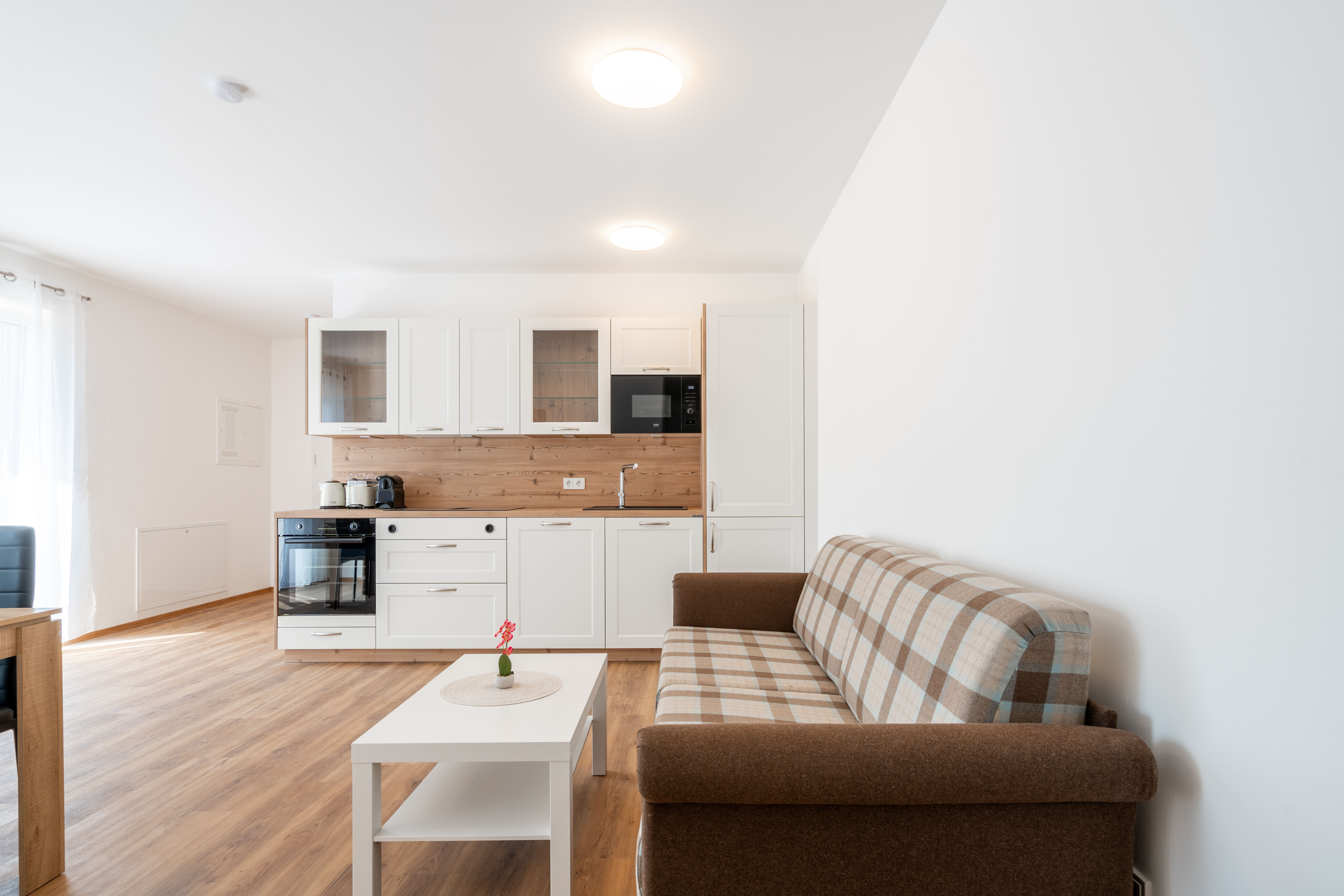 Monteurzimmer: revLIVING Montageluxus Premium The Lodge