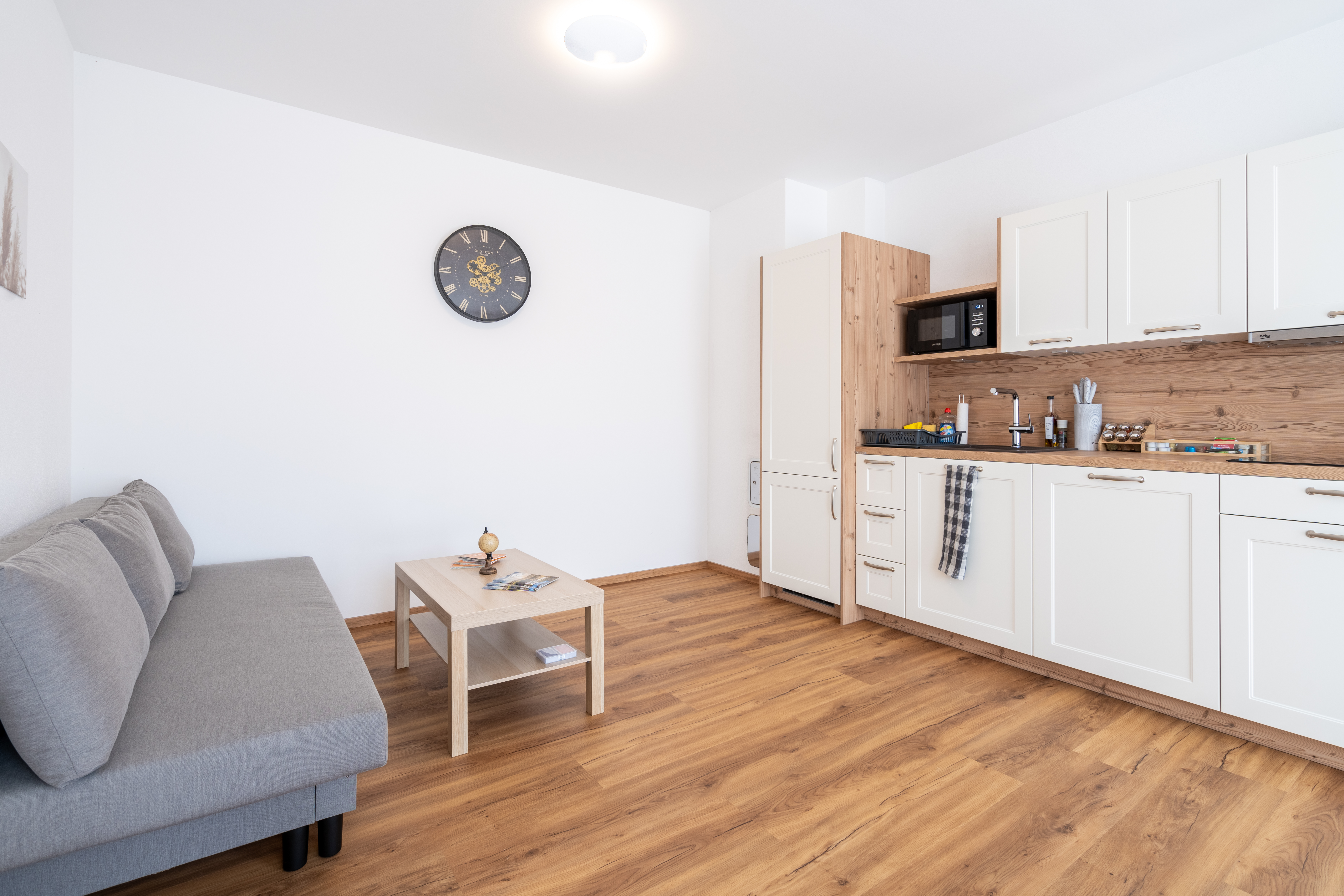 Monteurzimmer: revLIVING Montageluxus Premium Nonus