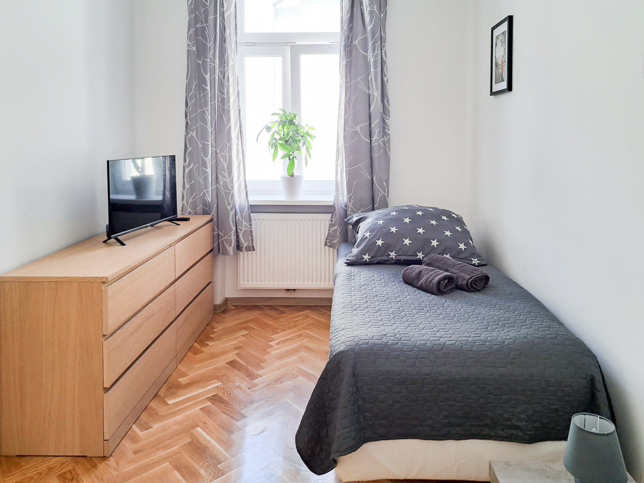 Monteurzimmer: revLIVING Montageluxus Tertius