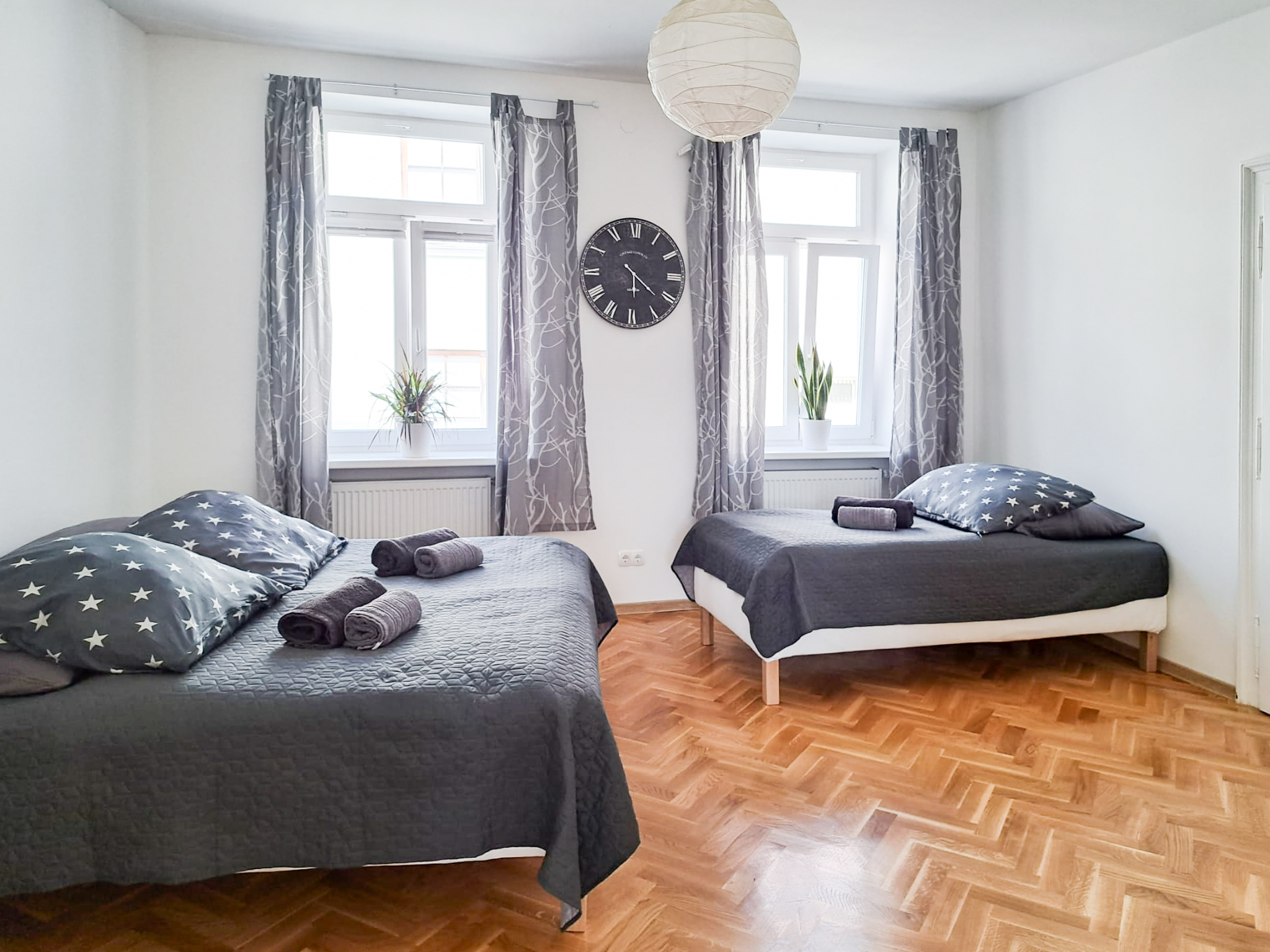 Monteurzimmer: revLIVING Montageluxus Tertius