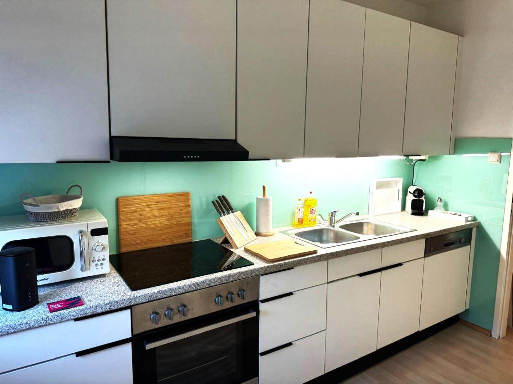 Monteurzimmer: revLIVING Montageluxus Kaiser Franz Septima