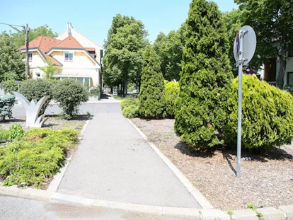 Monteurwohnung - PLZ 2482 (Österreich) - Zugang zum Apartment Haus - Domizil Wien - Cityapartments