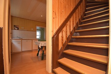 Monteurzimmer: Treppenaufgang ins Obergeschoss - Haus Markus