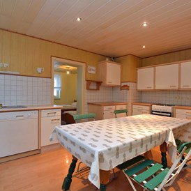 Monteurzimmer: Küche mit Essbereich - Haus Markus
