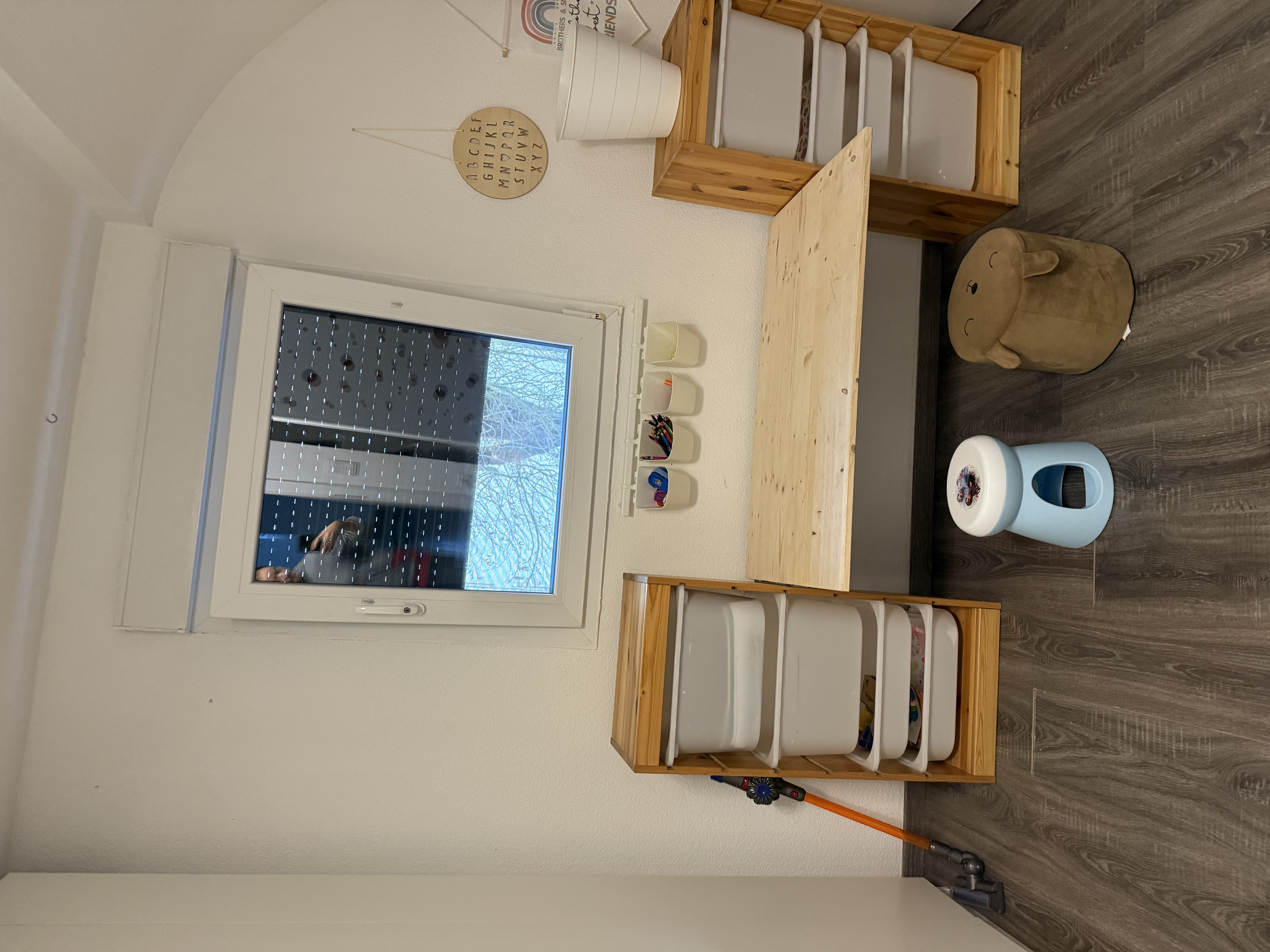 Monteurwohnung - Balkon - Duisburg - 1.Schlafzimmer  - Dachgeschosswohnung 