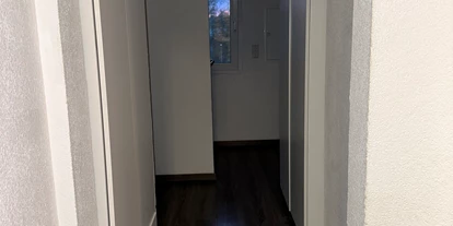 Monteurwohnung - Waschmaschine - Deutschland - Flur - Dachgeschosswohnung