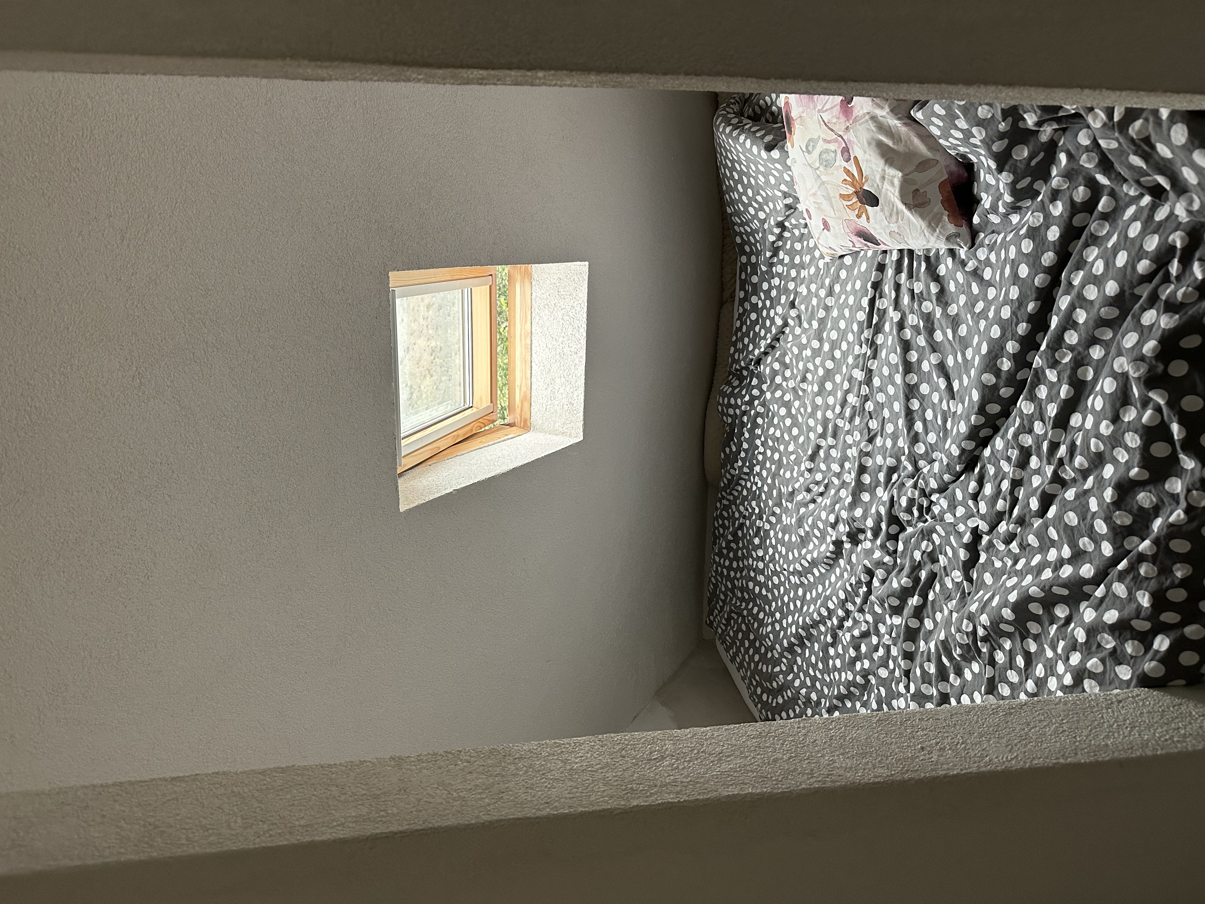 Monteurzimmer: 2 Schlafzimmer  - Dachgeschosswohnung 