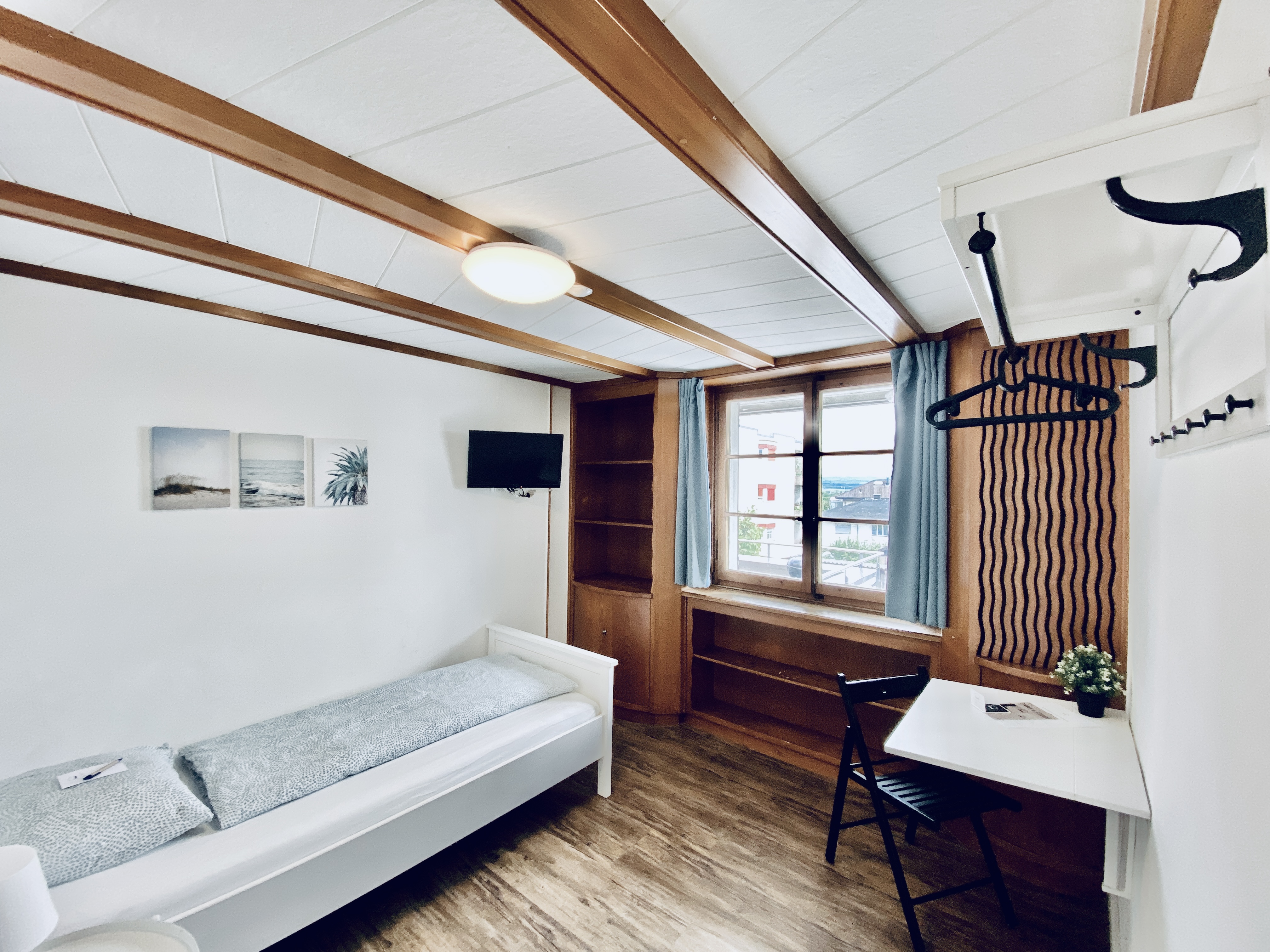 Monteurwohnung - Kühlschrank - Schweiz - Einzelzimmer - Möblierte Einzel- sowie Zweibettzimmer Flumenthal