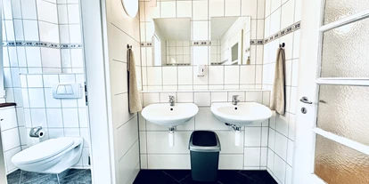 Monteurwohnung - Küche: Küchenmitbenutzung - Schweiz - Allgemeinbad - Möblierte Einzel- sowie Zweibettzimmer Flumenthal