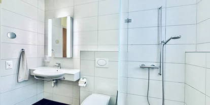 Monteurwohnung - Küche: Küchenmitbenutzung - Schweiz - Allgemeinbad - Möblierte Einzel- und Zweibettzimmer Günsberg