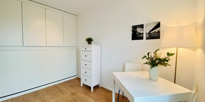 Monteurwohnung - Niederbipp - Einzelzimmer / Büro - Möbliertes Business Apartment / Tiny House