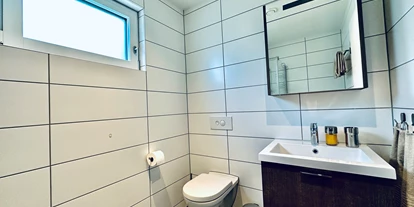 Monteurwohnung - Niederbipp - Badezimmer - Möbliertes Business Apartment / Tiny House