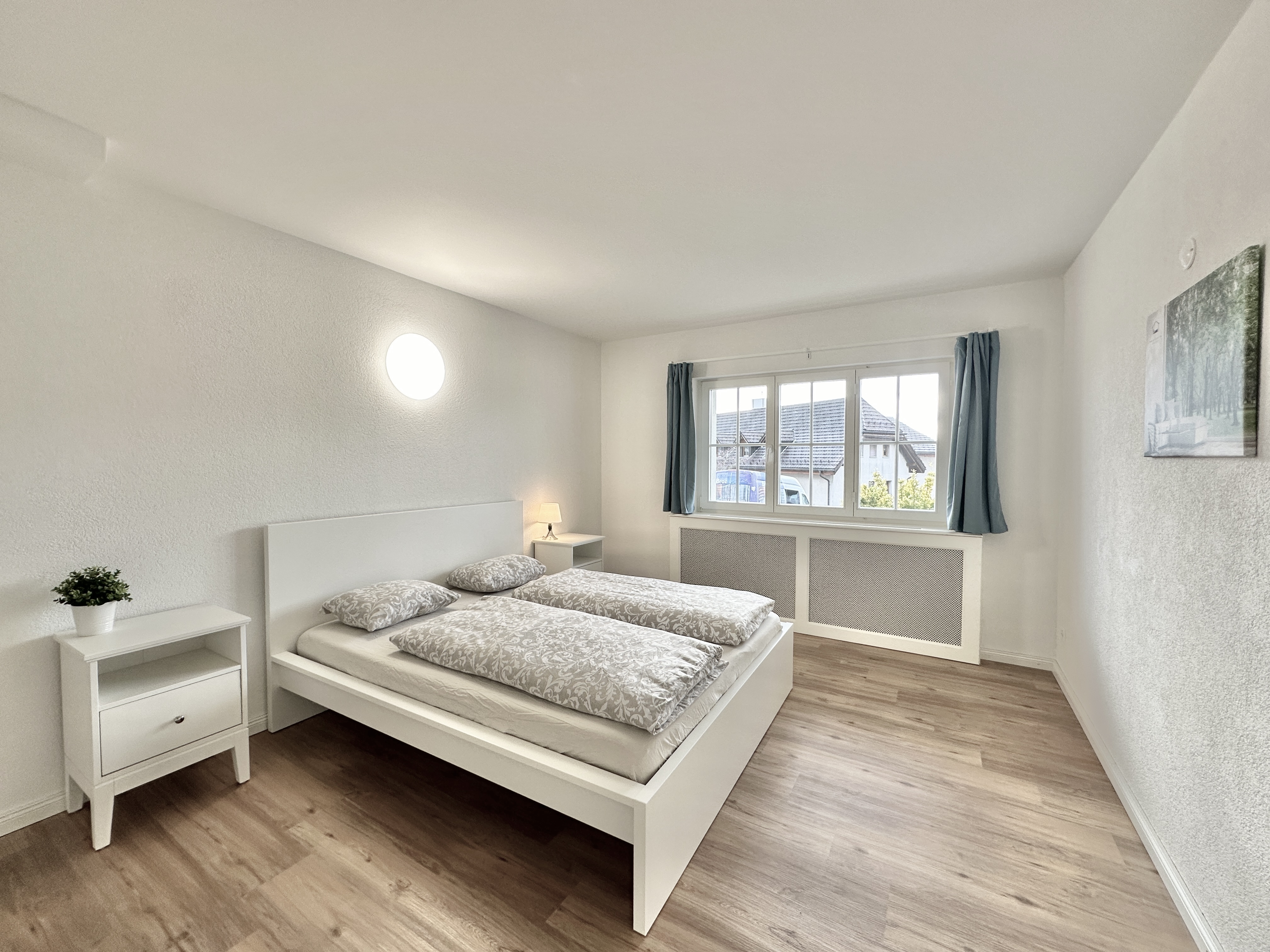 Monteurwohnung - Kühlschrank - Schweiz - Schlafzimmer - Möblierte Business Apartments Günsberg #1 & #3