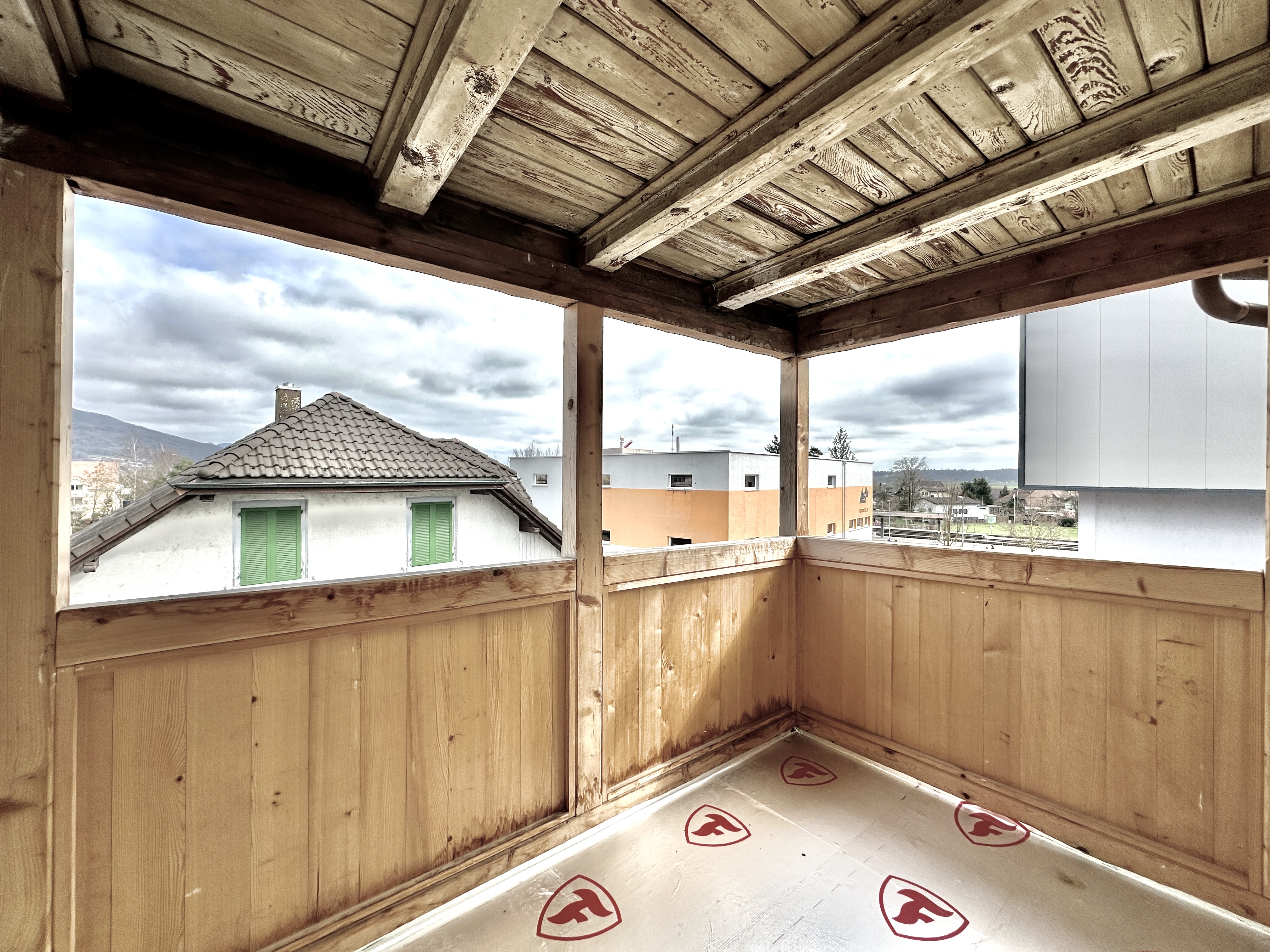Monteurzimmer: Balkon - Möbliertes Business Apartment Niederbipp #3