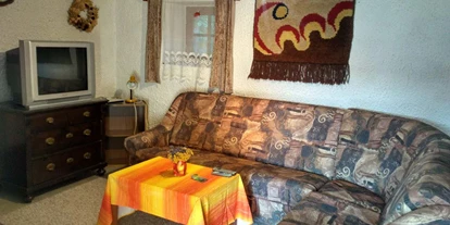 Monteurwohnung - Badezimmer: eigenes Bad - Mezholezy