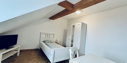 Monteurwohnung - Küche: Küchenmitbenutzung - Schweiz - Einzelzimmer - Möbliertes Einzelzimmer mit Badezimmer Flumenthal