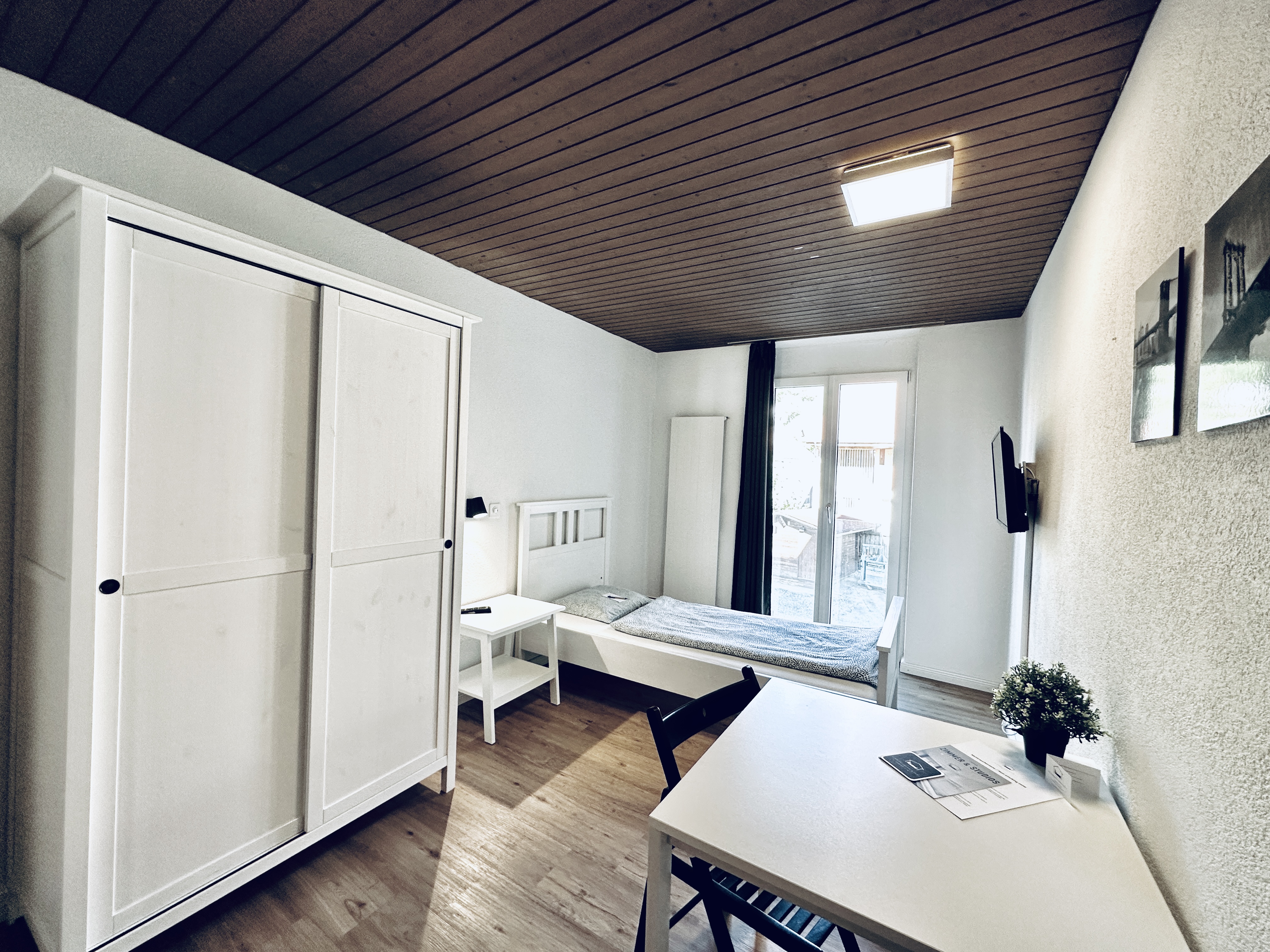 Monteurwohnung - Kühlschrank - Schweiz - Einzelzimmer - Möblierte Monteur Einzel- und Zweibettzimmer mit Badezimmer Lengnau