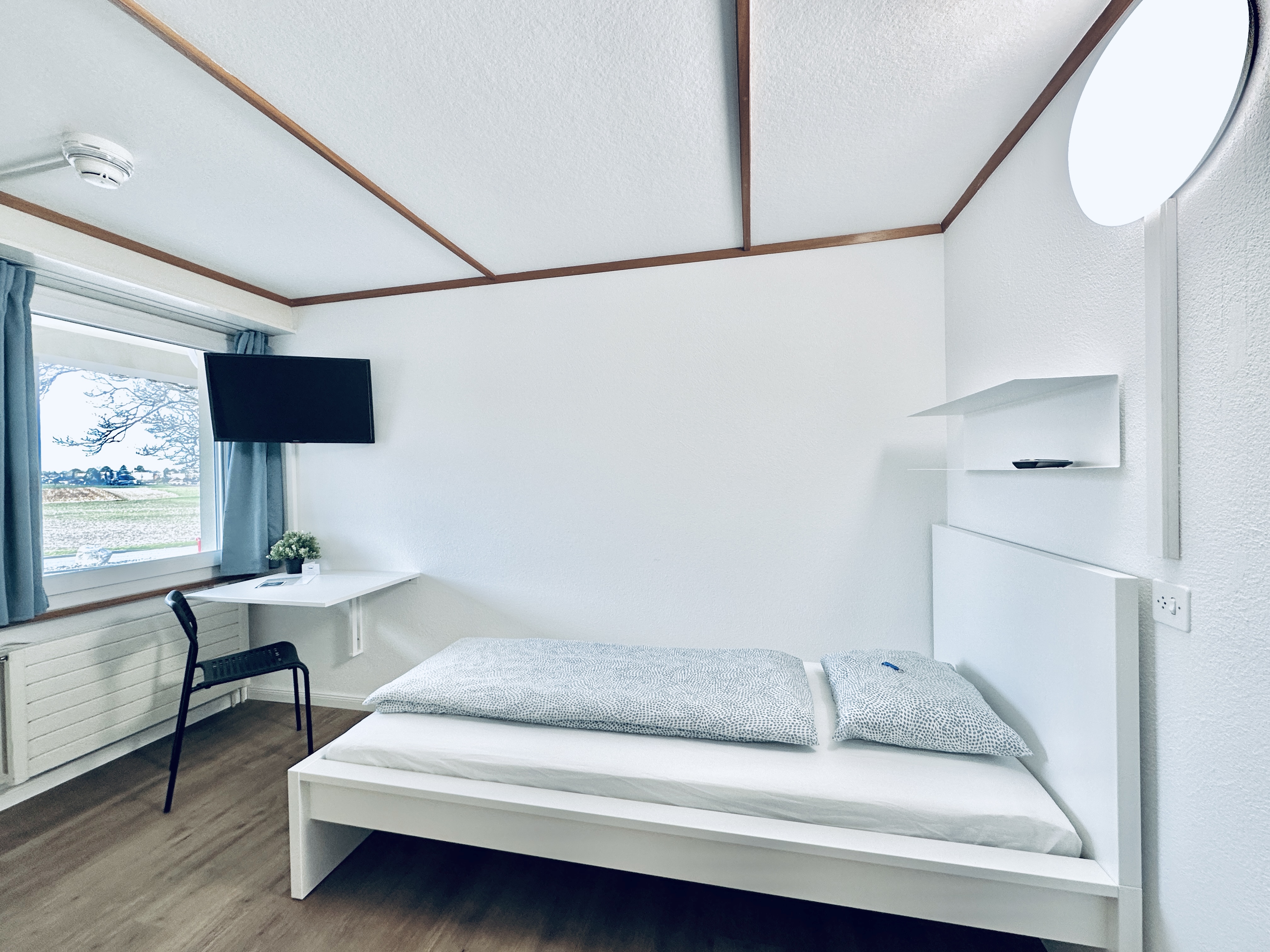 Monteurwohnung - Zollikofen - Einzelzimmer - Möblierte Einzel- Zweibettzimmer mit Badezimmer Bäriswil