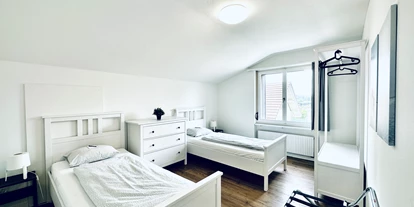Monteurwohnung - Niederbipp - Zweibettzimmer - Gruppen Apartments Deitingen, Neumattstrasse #5 & #6
