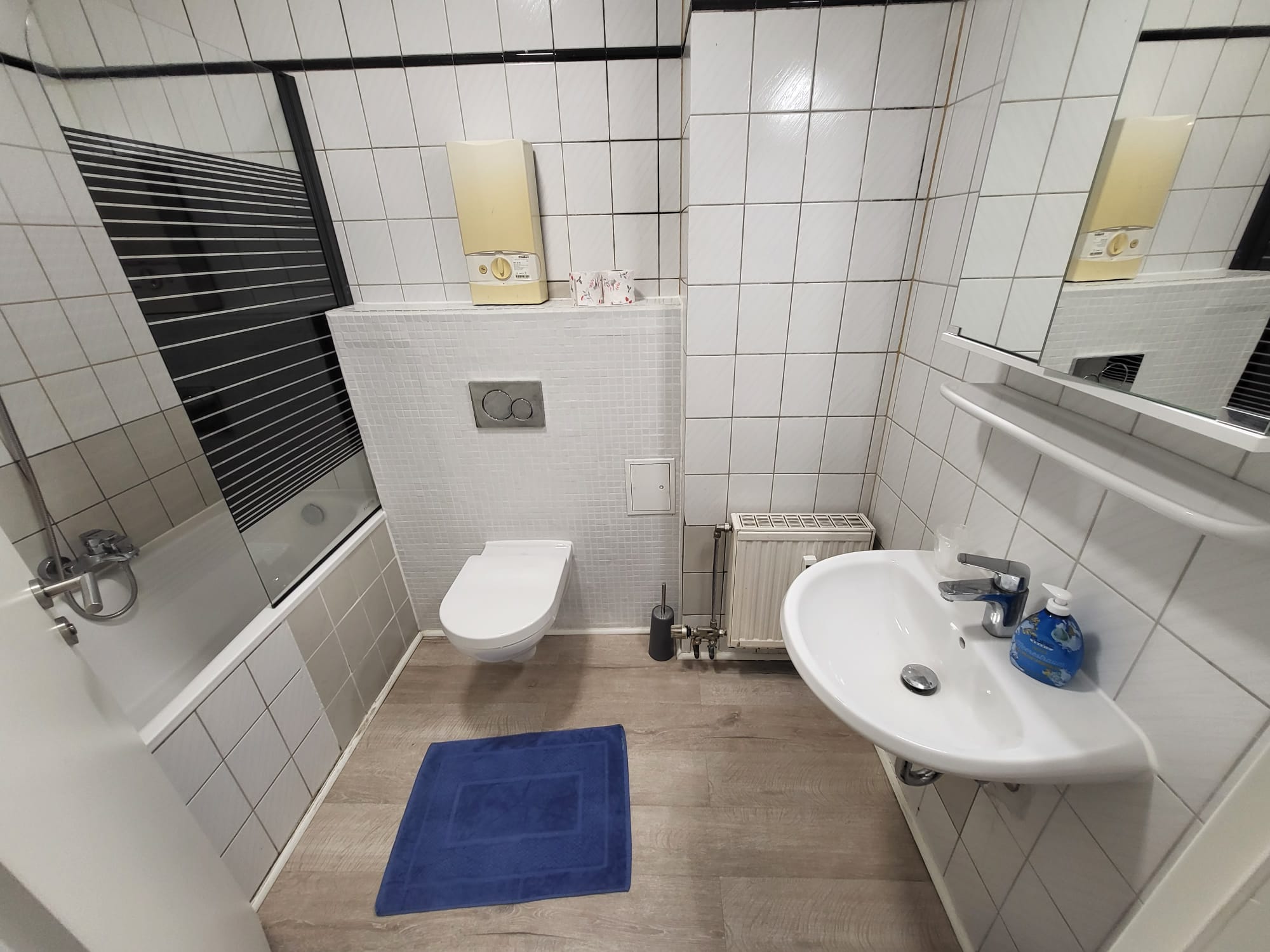 Monteurwohnung - Kaffeemaschine - Neuss - Monteurwohnung - Wohnen auf Zeit