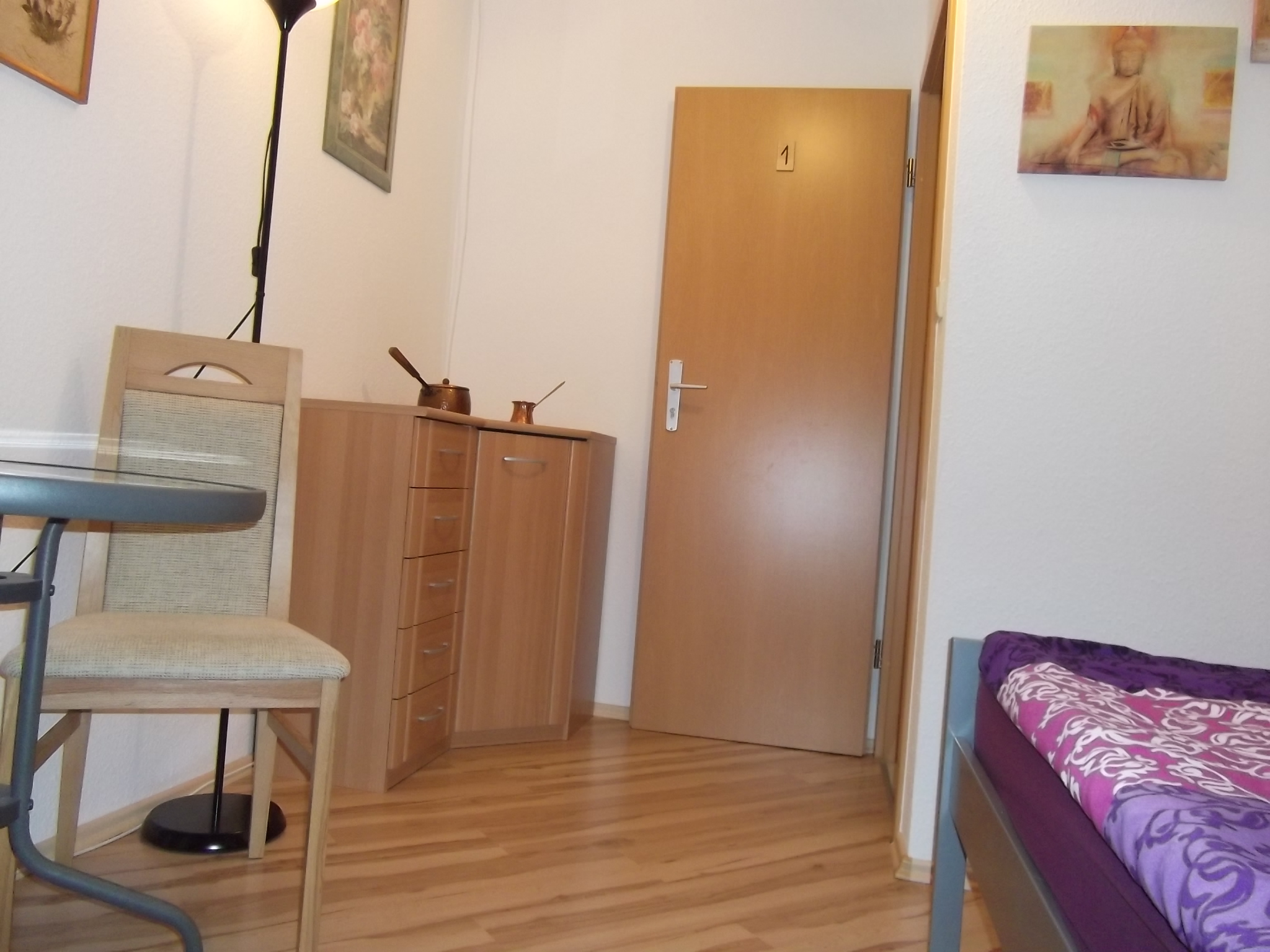 Monteurzimmer: Einbettzimmer - Monteurzimmer Herzogenaurach