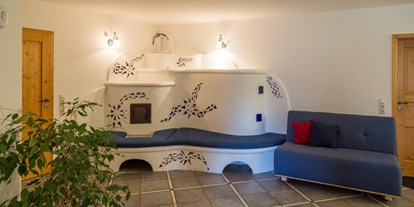 Monteurwohnung - Zimmertyp: Doppelzimmer - Kirchseeon - Kachelofen im Wohnbereich - Ferienwohnung "Attelblick"