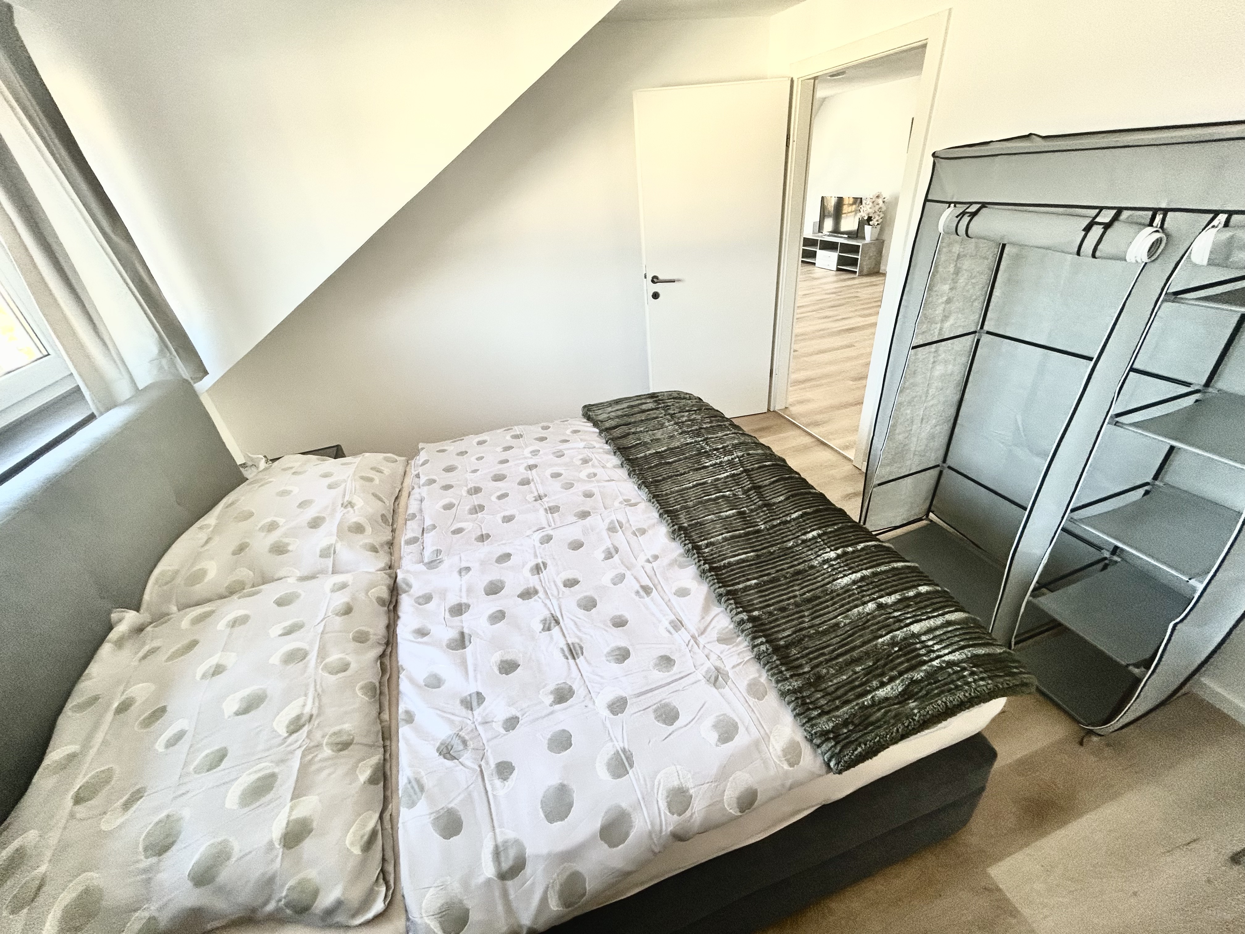 Monteurwohnung - WLAN - Österreich - Schlafzimmer - Penthouse Vöcklabruck